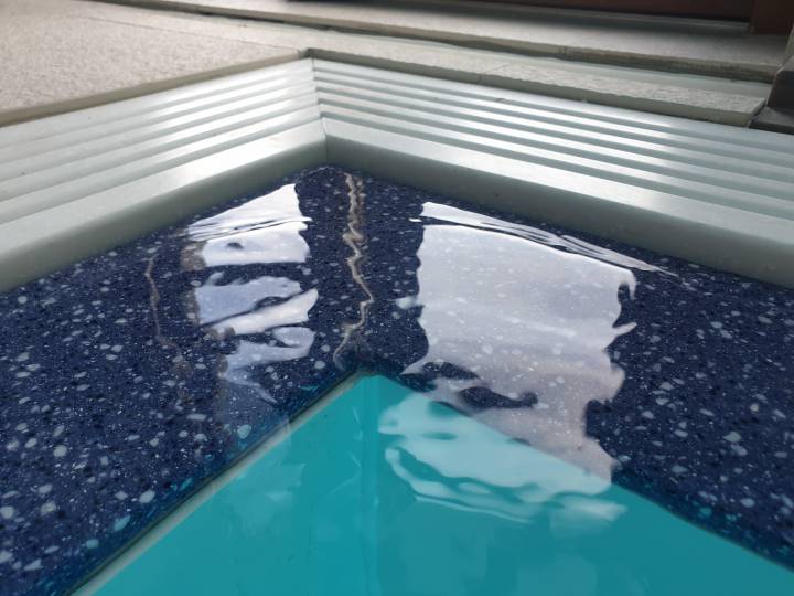 Solid surface swimming pool Solid surface swimming pool